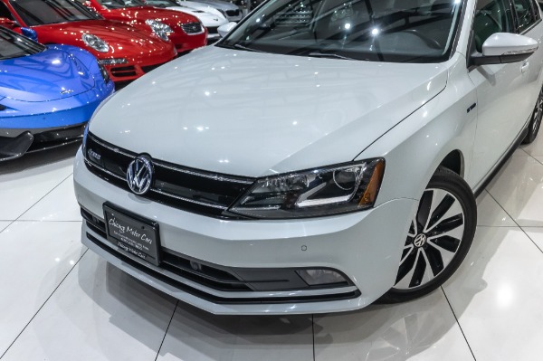 Used 2016 Volkswagen Jetta Hybrid SEL Premium SEDAN! 48 MPG!! LOADED! for sale Sold at Chicago Motor Cars in West Chicago IL 60185 5