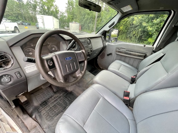 Used-2011-Ford-F-350-Super-Duty-XL-4x4-Crew-Cab---67-PowerStroke-Diesel---Flat-Bed