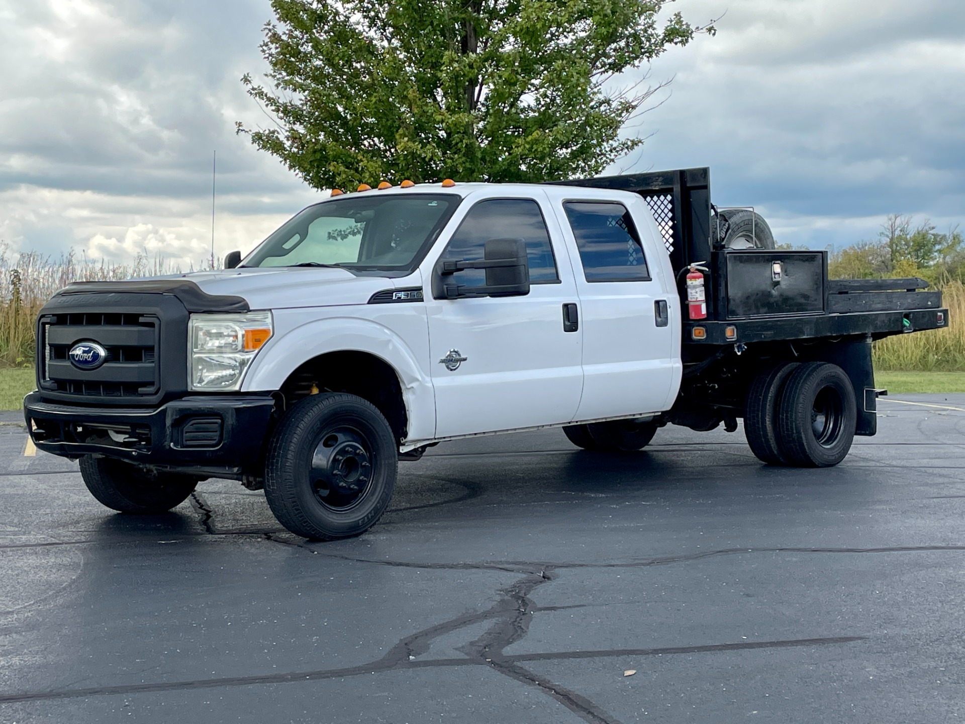 Used-2011-Ford-F-350-Super-Duty-XL-4x4-Crew-Cab---67-PowerStroke-Diesel---Flat-Bed