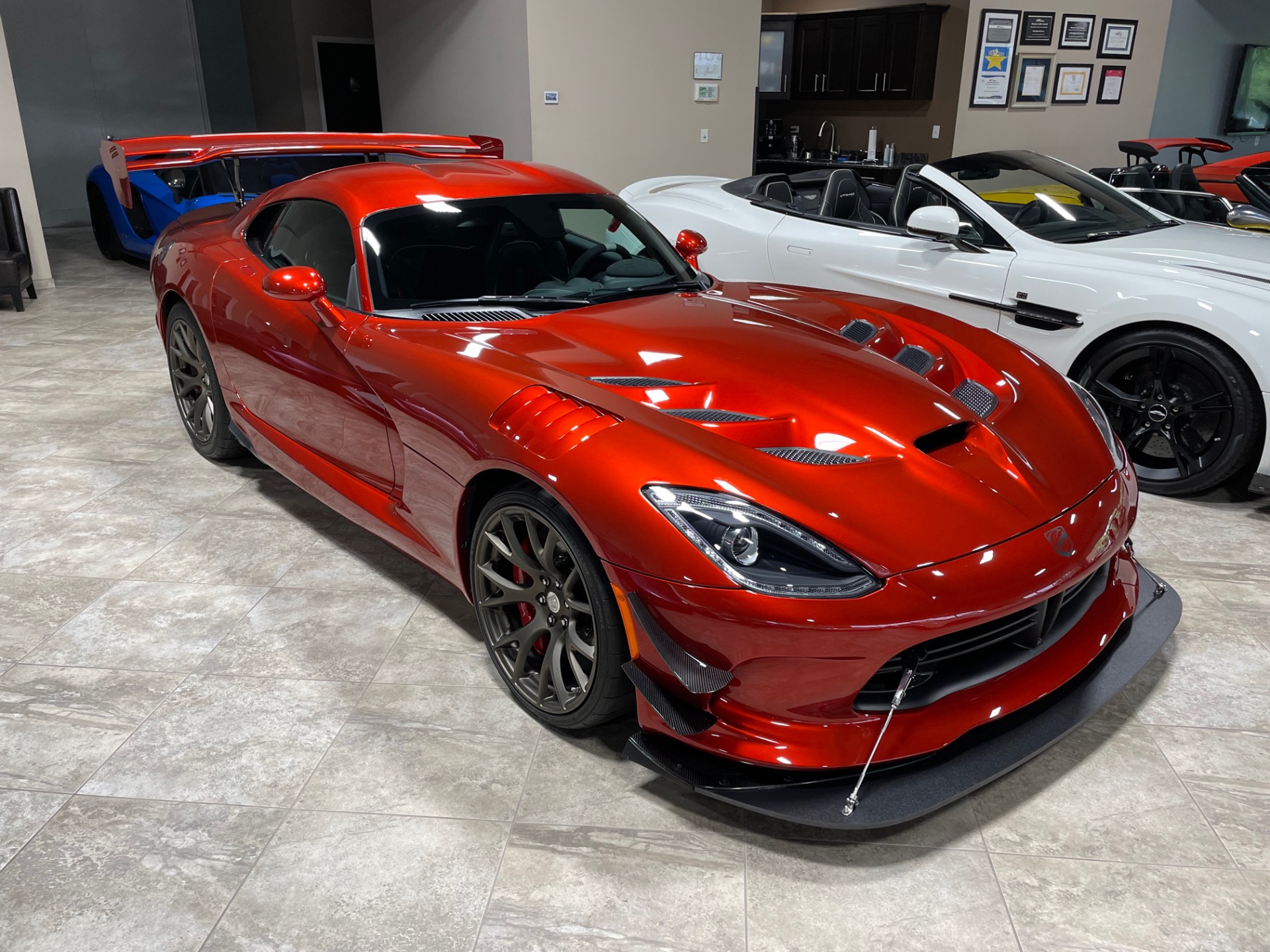 Used-2016-Dodge-Viper-ACR-Extreme-Aero-Coupe-Only-1k-Miles-Stryker-Orange-Tri-Coat-BEST-ONE