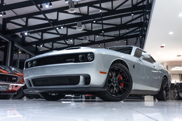 Used 2019 Dodge Challenger SRT Hellcat DRIVER CONVENIENCE! PLUS PACKAGE! MANUAL TRANSMISSION! SPOILER! for sale Sold at Chicago Motor Cars in West Chicago IL 60185 4