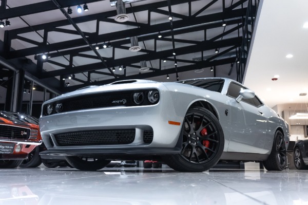 Used-2019-Dodge-Challenger-SRT-Hellcat-DRIVER-CONVENIENCE-PLUS-PACKAGE-MANUAL-TRANSMISSION-SPOILER