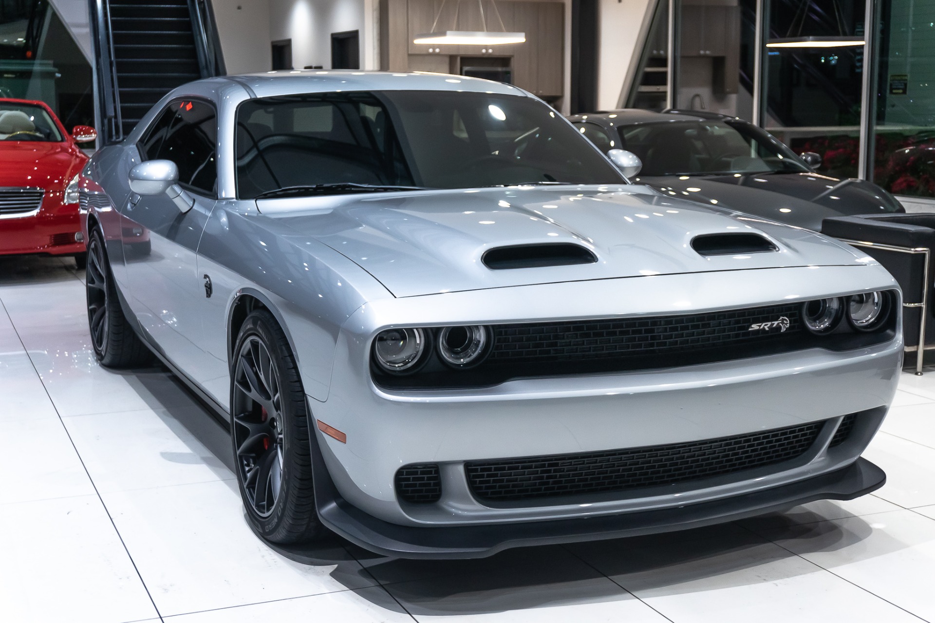 Used-2019-Dodge-Challenger-SRT-Hellcat-DRIVER-CONVENIENCE-PLUS-PACKAGE-MANUAL-TRANSMISSION-SPOILER