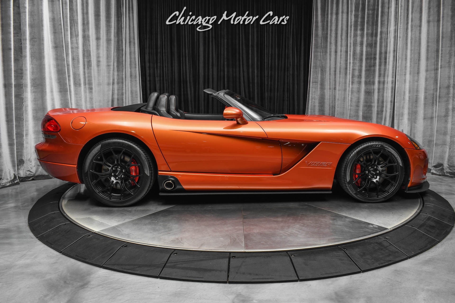 Used-2005-Dodge-Viper-SRT-10-Convertible-Copperhead-Edition-Stunning-Example-Serviced