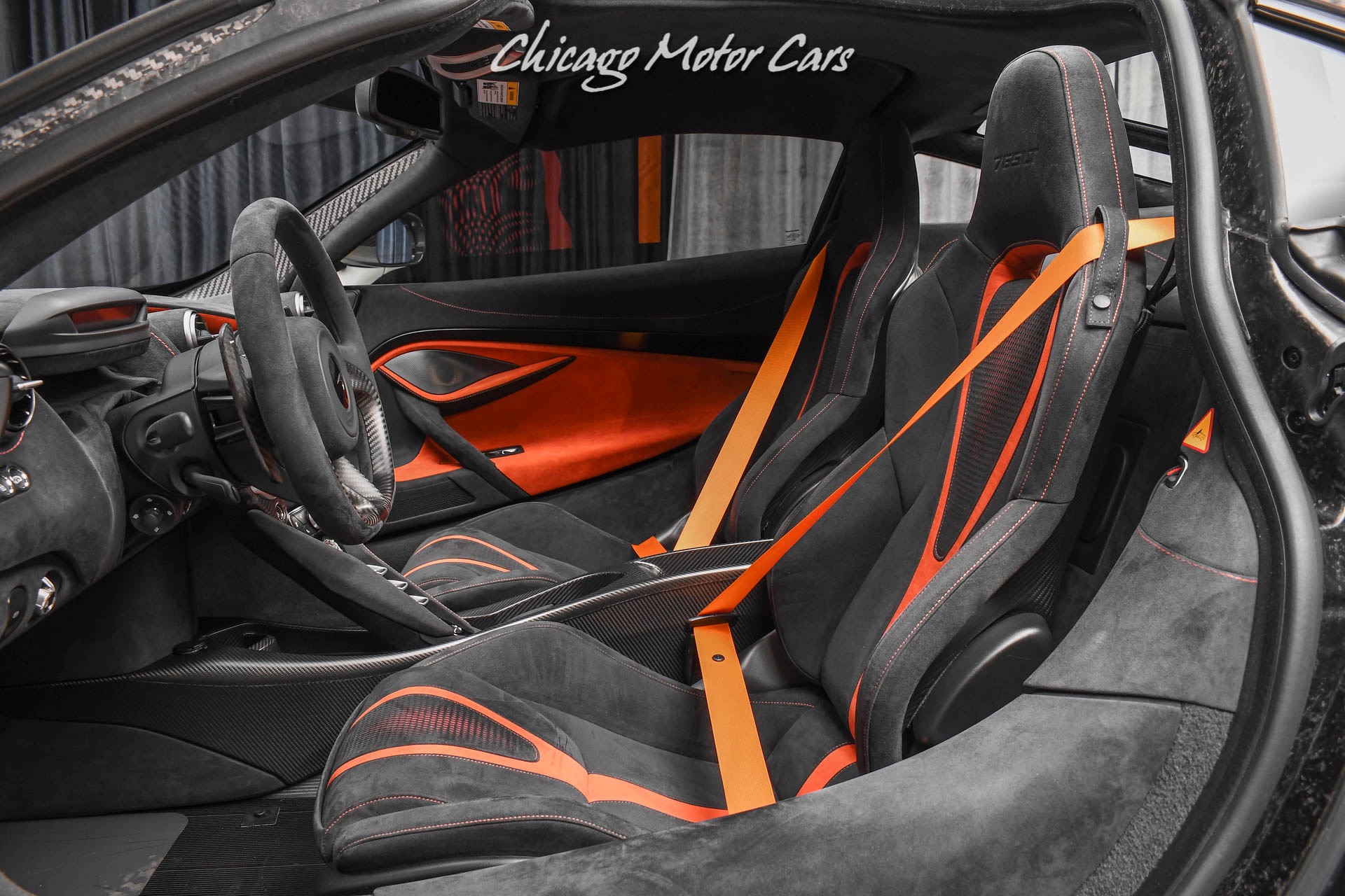 Used-2021-McLaren-765LT-Coupe--108-of-765-Lift-System-Only-1900-Miles-Carbon-Fiber-LOADED