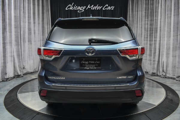 Used 2016 Toyota Highlander Limited Platinum 4WD! $44k MSRP! Limited Platinum Package! for sale Sold at Chicago Motor Cars in West Chicago IL 60185 4