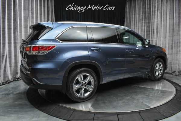 Used 2016 Toyota Highlander Limited Platinum 4WD! $44k MSRP! Limited Platinum Package! for sale Sold at Chicago Motor Cars in West Chicago IL 60185 5