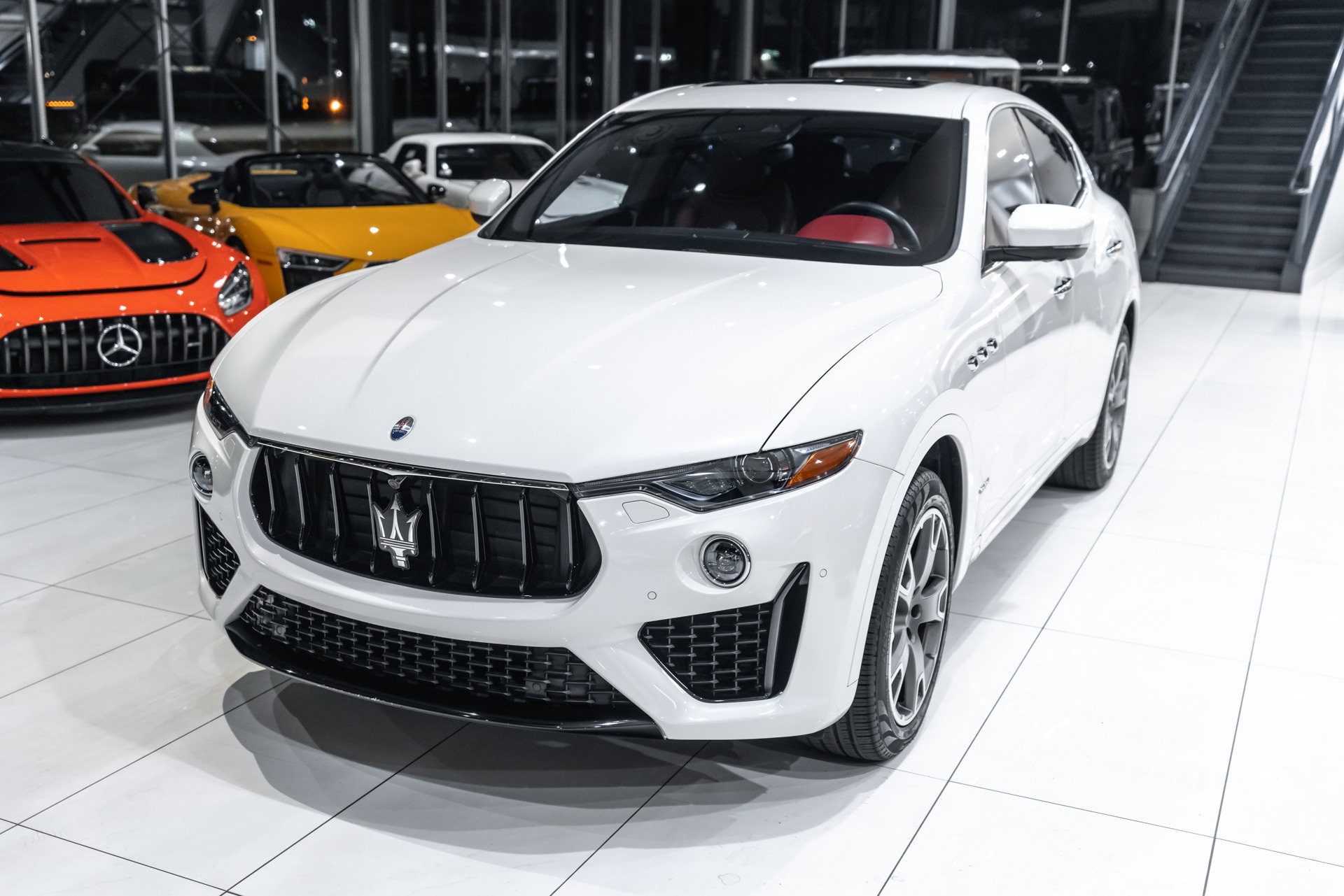 Used-2019-Maserati-Levante-GranSport-AWD-SUV-Driver-Assist-Pack-GORGEOUS-Color-Combo-Tri-Coat-Paint