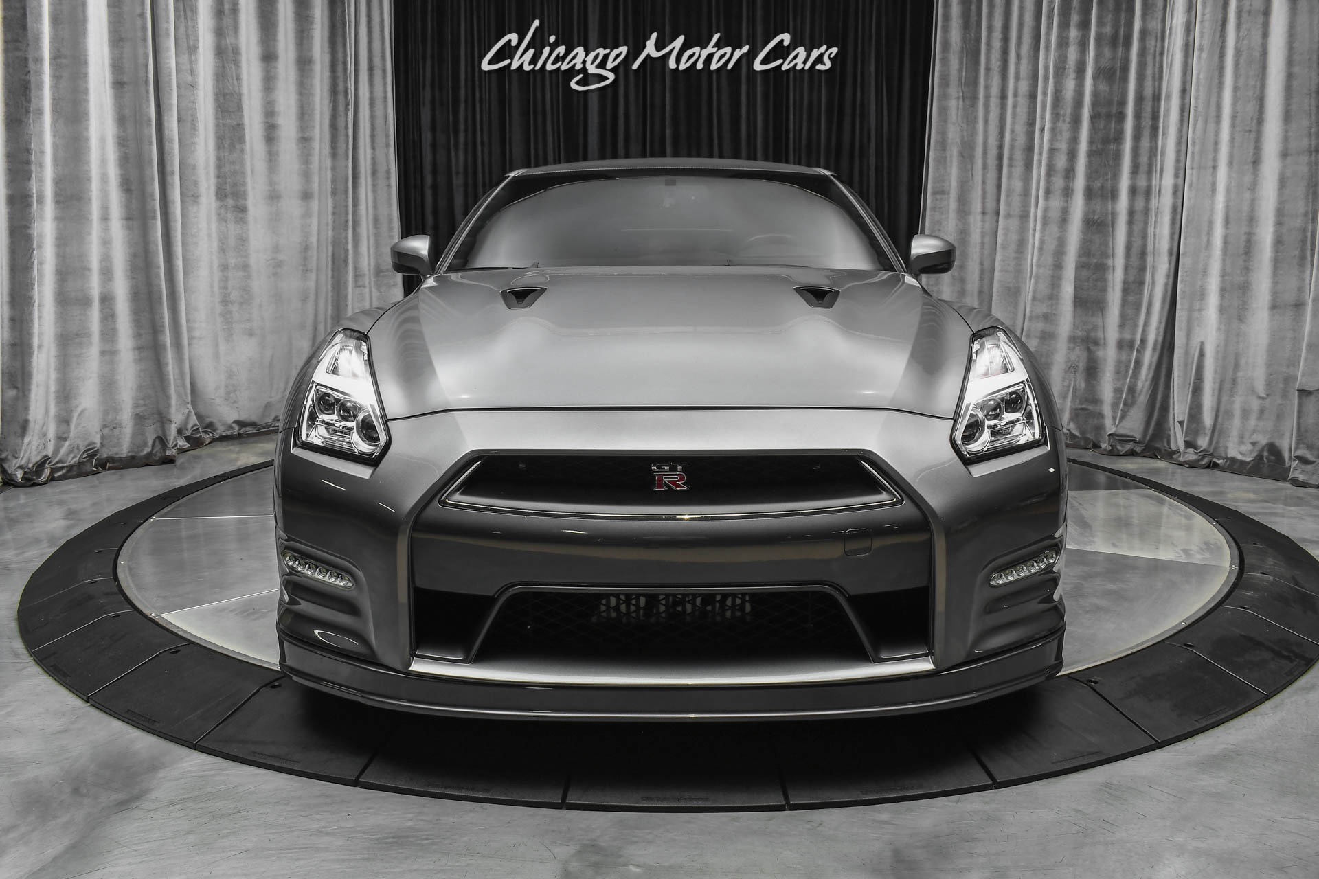 Used-2016-Nissan-GT-R-Premium-1500whp-Alpha-18X-Motec-Dash