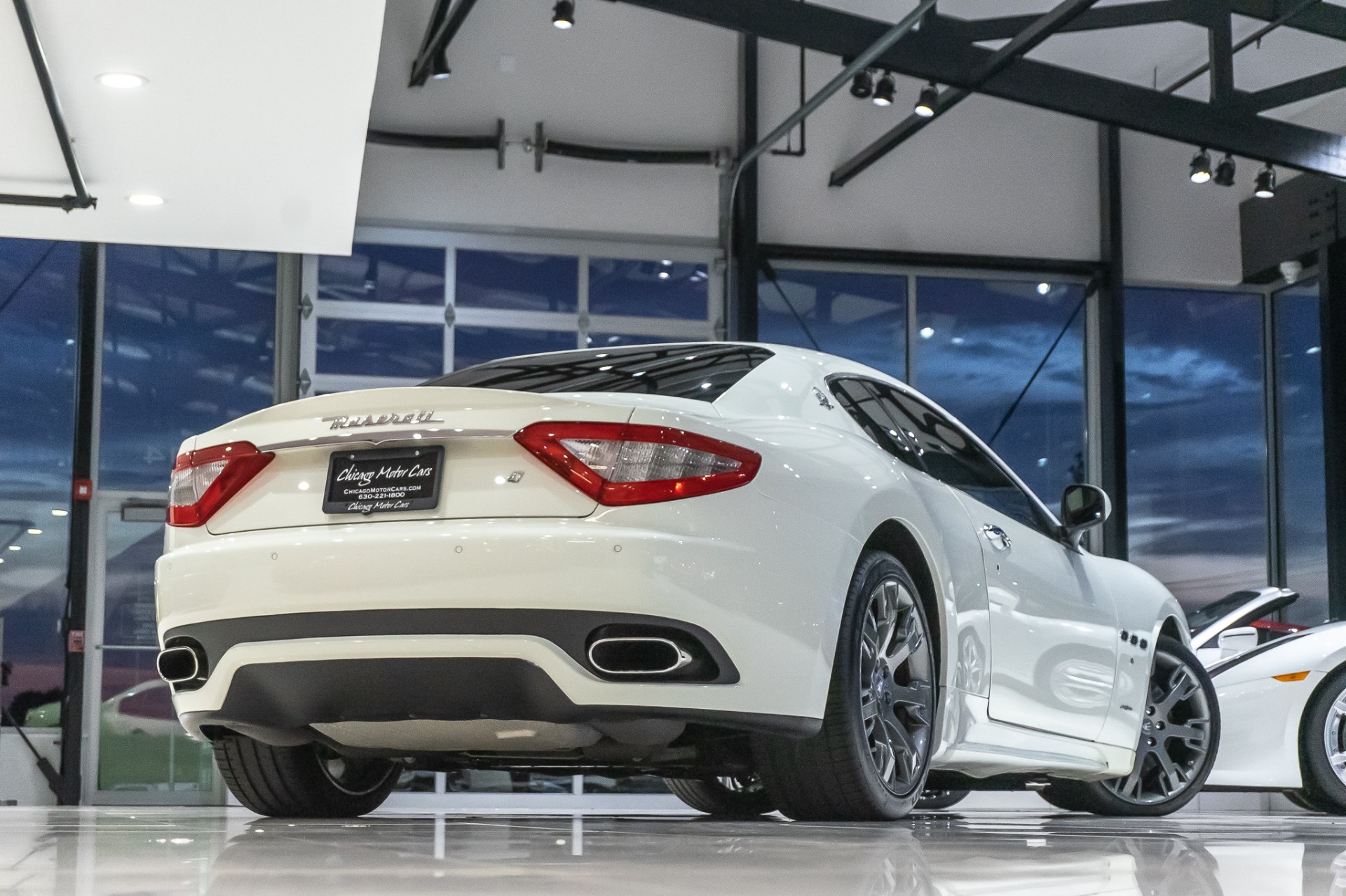 Used-2009-Maserati-GranTurismo-S-47L-V8-Sport-Exhaust-Alcantara-Int-Low-Miles