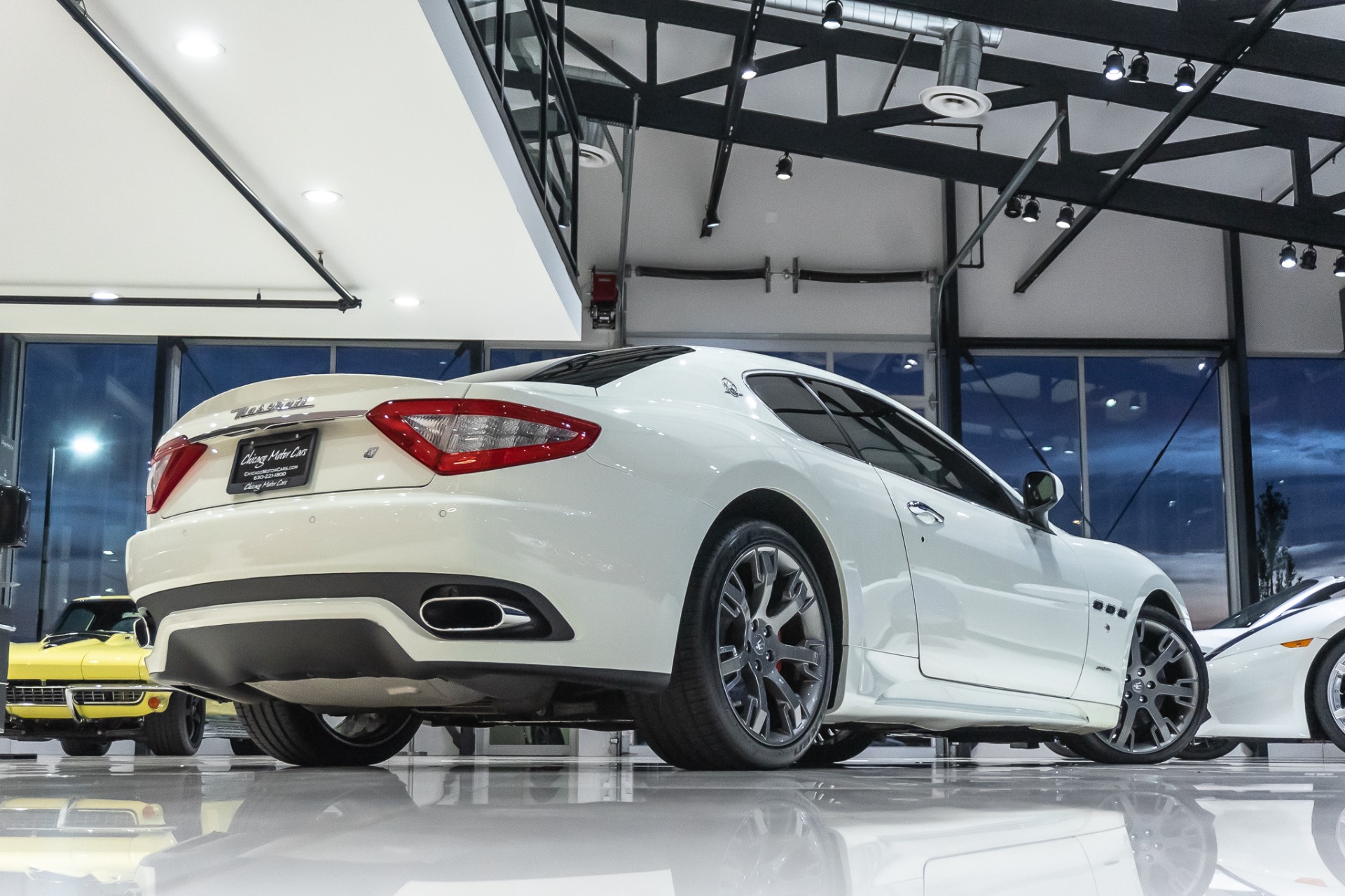 Used-2009-Maserati-GranTurismo-S-47L-V8-Sport-Exhaust-Alcantara-Int-Low-Miles