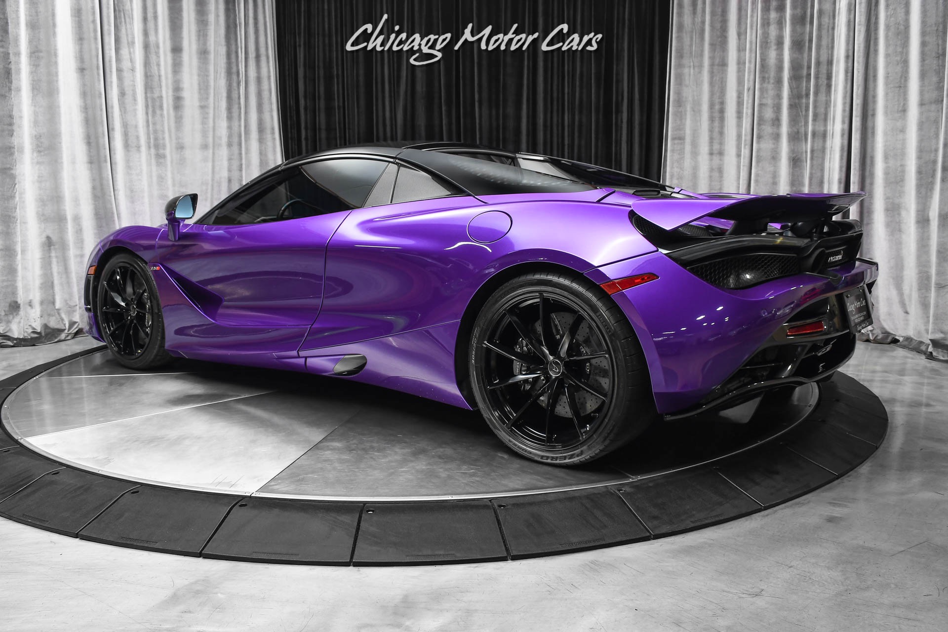 Used-2020-McLaren-720S-Spider-Performance-Loaded-with-MSO-Defined-Carbon-Fiber-Front-Lift-System