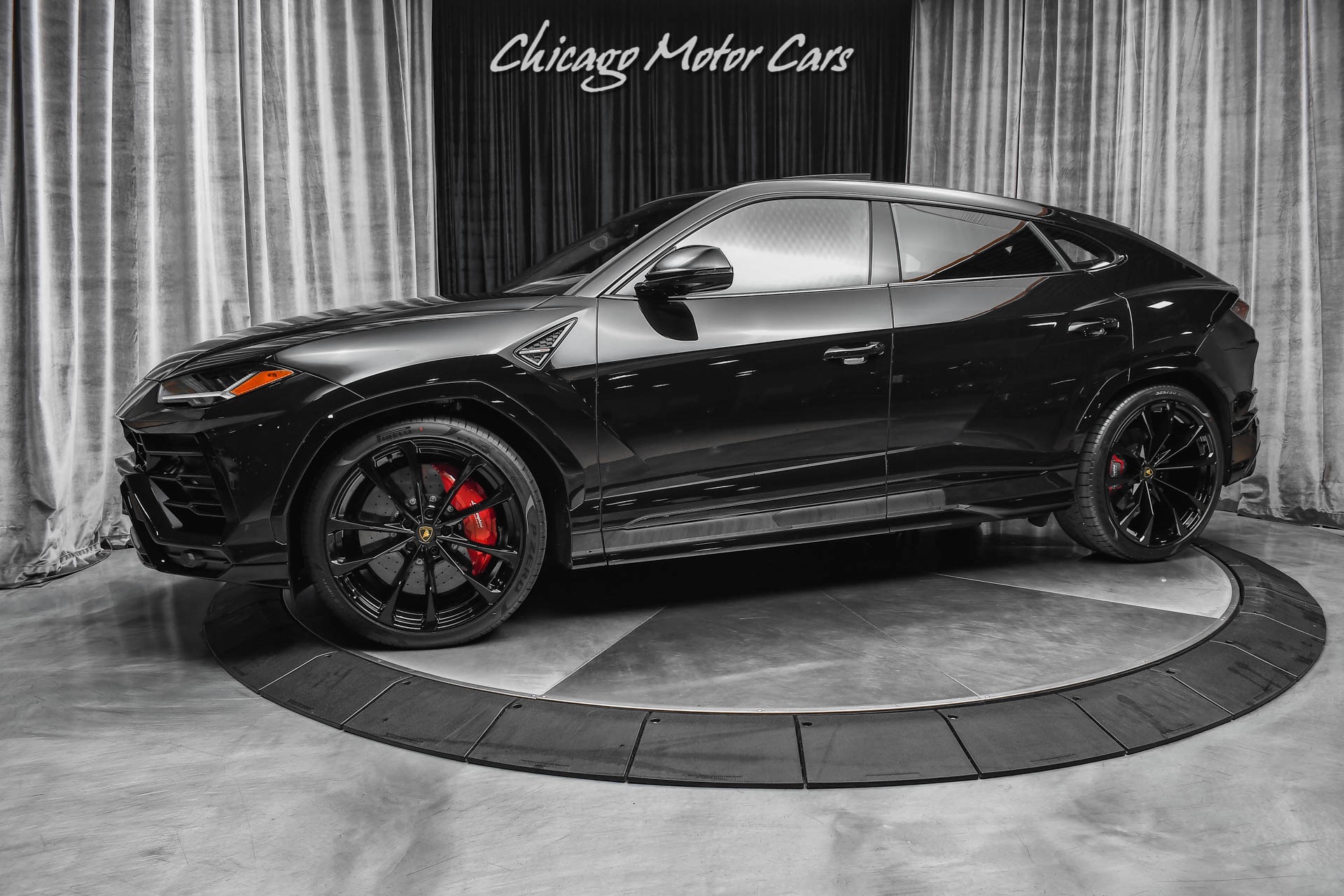 Used 2021 Lamborghini Urus Delivery Miles! Advanced 3D Sound! Loaded! Black! Perfect! for sale Sold at Chicago Motor Cars in West Chicago IL 60185 1