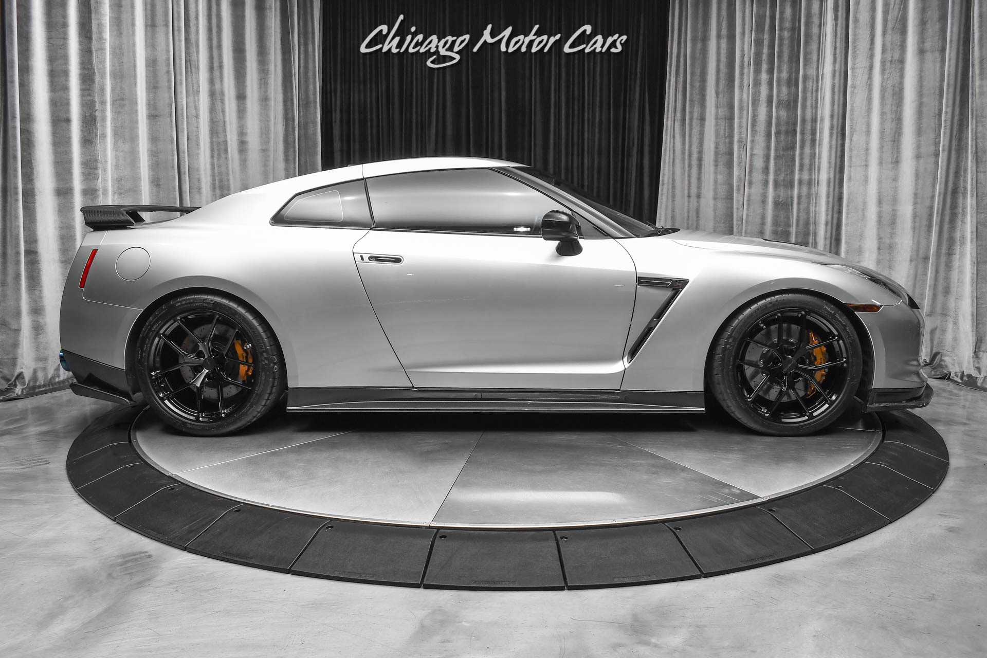 Used-2011-Nissan-GT-R-Premium-Full-Bolt-On-650WHP-Awesome-Color-Combo-FORGELINE-WHEELS