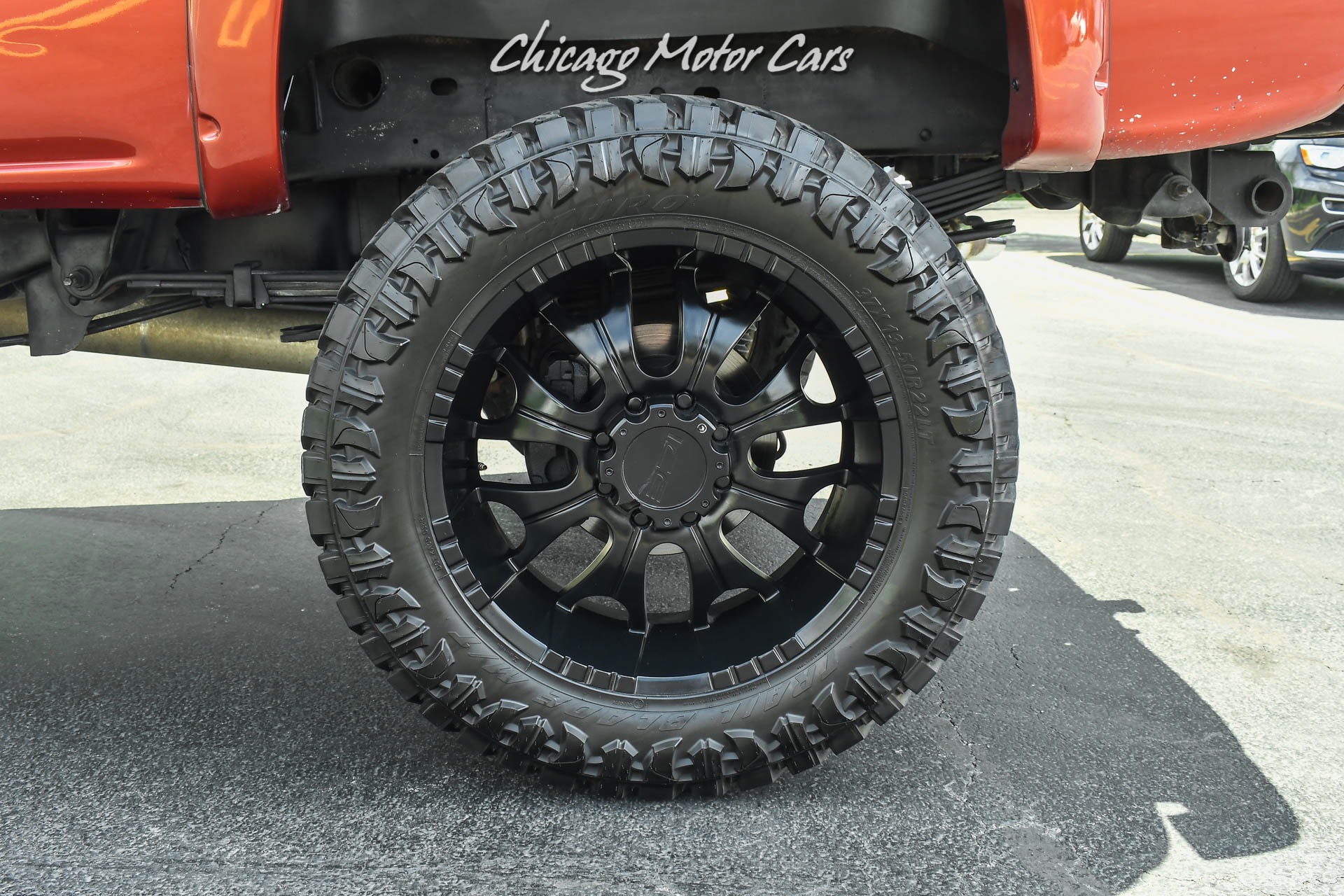 Used-2005-GMC-Sierra-2500HD-6-Inch-Lift-Extremely-Clean-Inside-and-Out-37-Inch-Wheels