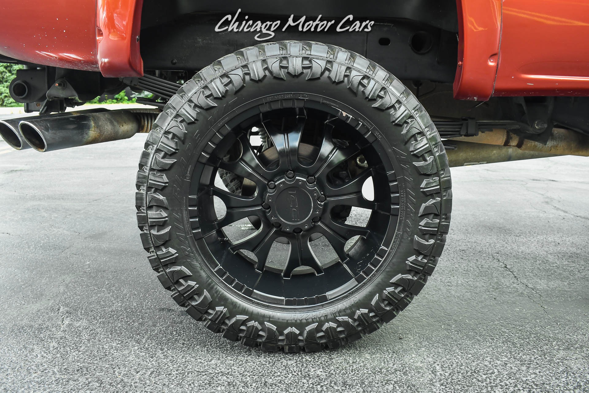 Used-2005-GMC-Sierra-2500HD-6-Inch-Lift-Extremely-Clean-Inside-and-Out-37-Inch-Wheels