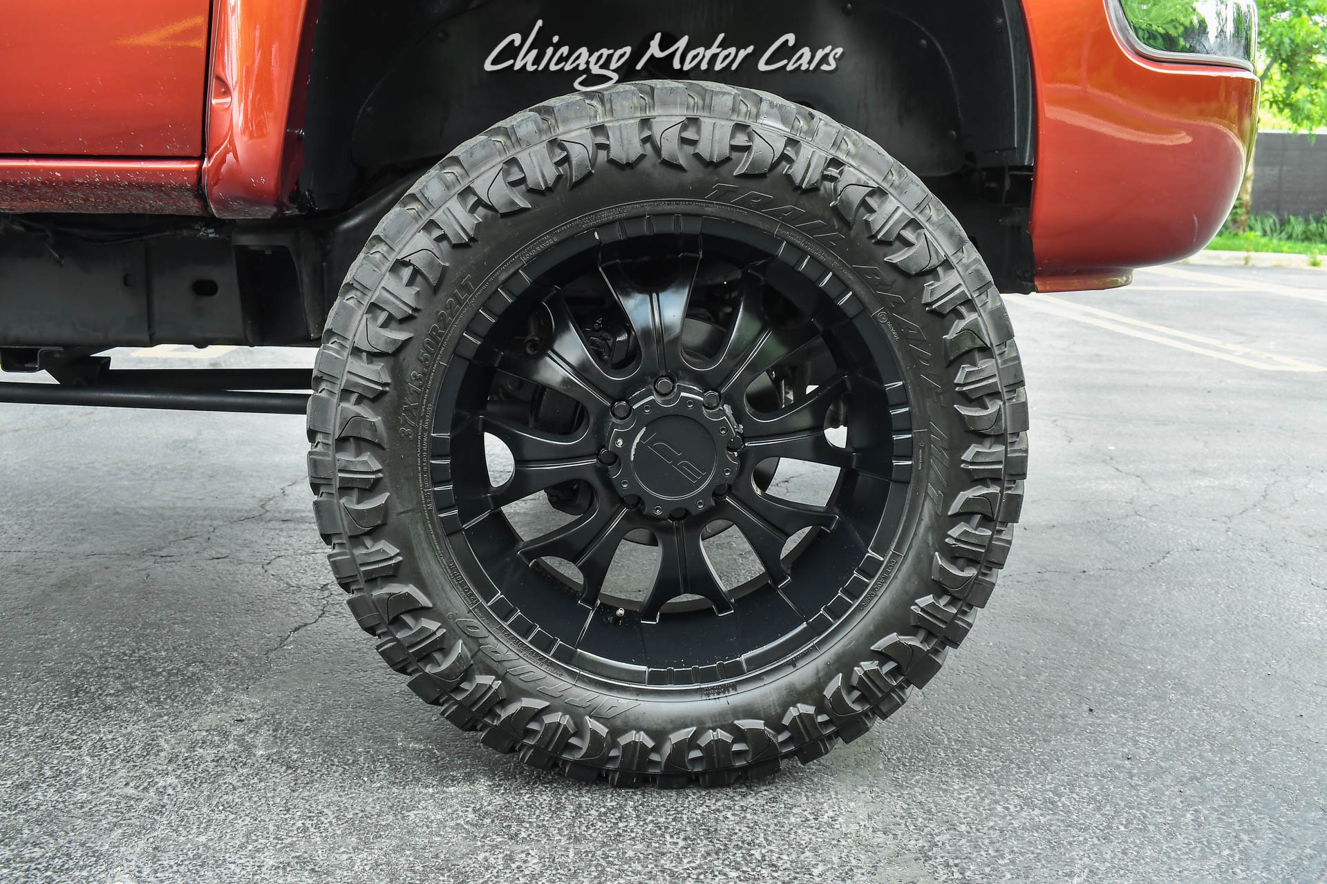 Used-2005-GMC-Sierra-2500HD-6-Inch-Lift-Extremely-Clean-Inside-and-Out-37-Inch-Wheels