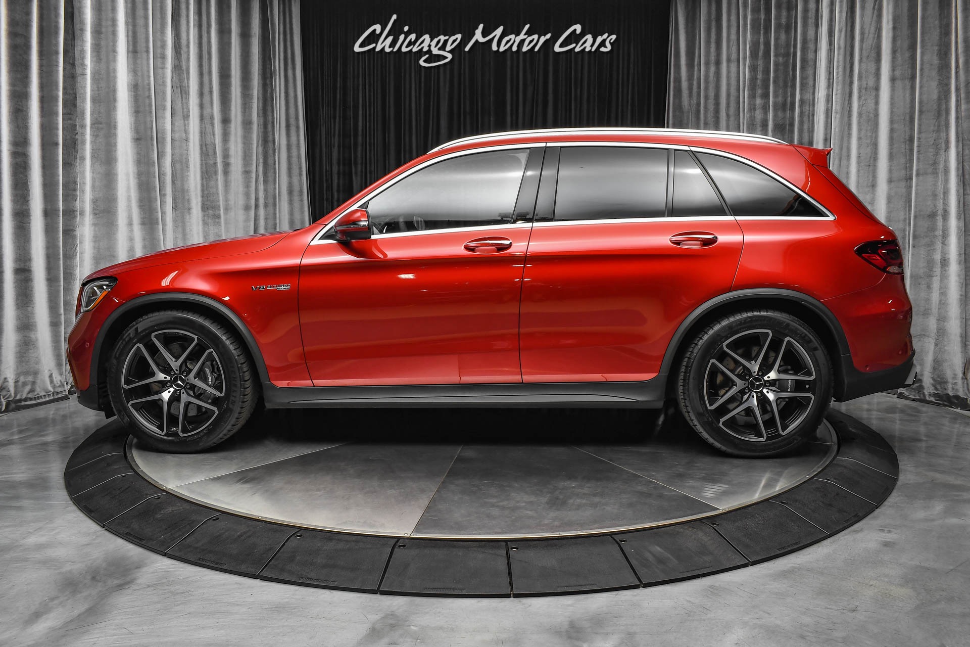 Used-2020-Mercedes-Benz-GLC63-AMG-4-Matic-PANORAMIC-ROOF-PARKING-ASSISTANCE-PKG-CARDINAL-RED