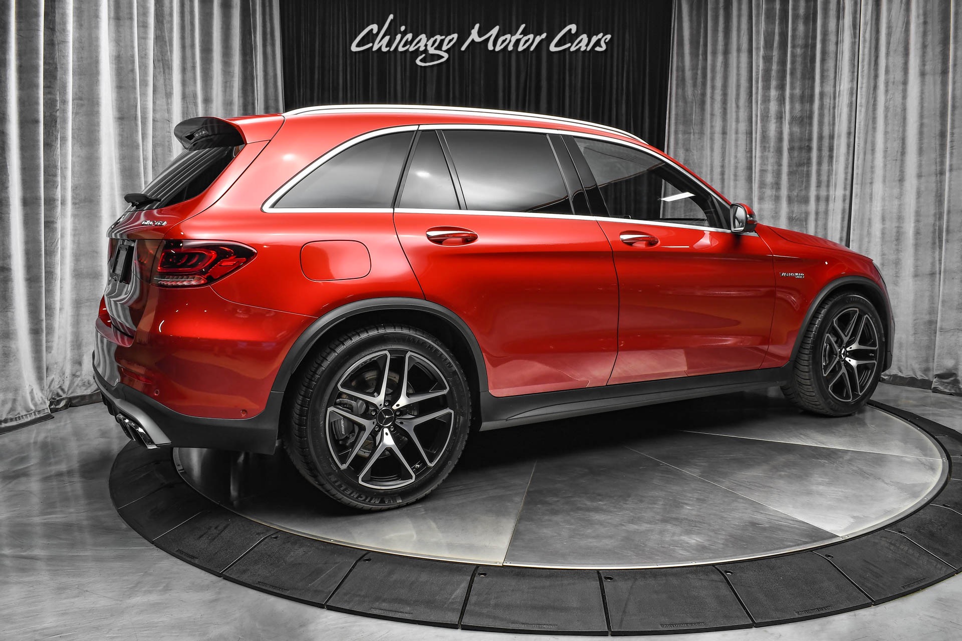 Used-2020-Mercedes-Benz-GLC63-AMG-4-Matic-PANORAMIC-ROOF-PARKING-ASSISTANCE-PKG-CARDINAL-RED