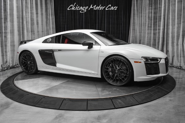 Used 2018 Audi R8 5.2 Quattro V10 Plus Coupe HOT COLOR COMBO! BANG & OLUFSEN AUDIO! 3K MILES! for sale Sold at Chicago Motor Cars in West Chicago IL 60185 6