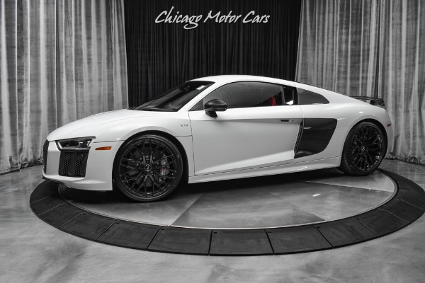 Used 2018 Audi R8 5.2 Quattro V10 Plus Coupe HOT COLOR COMBO! BANG & OLUFSEN AUDIO! 3K MILES! for sale Sold at Chicago Motor Cars in West Chicago IL 60185 1