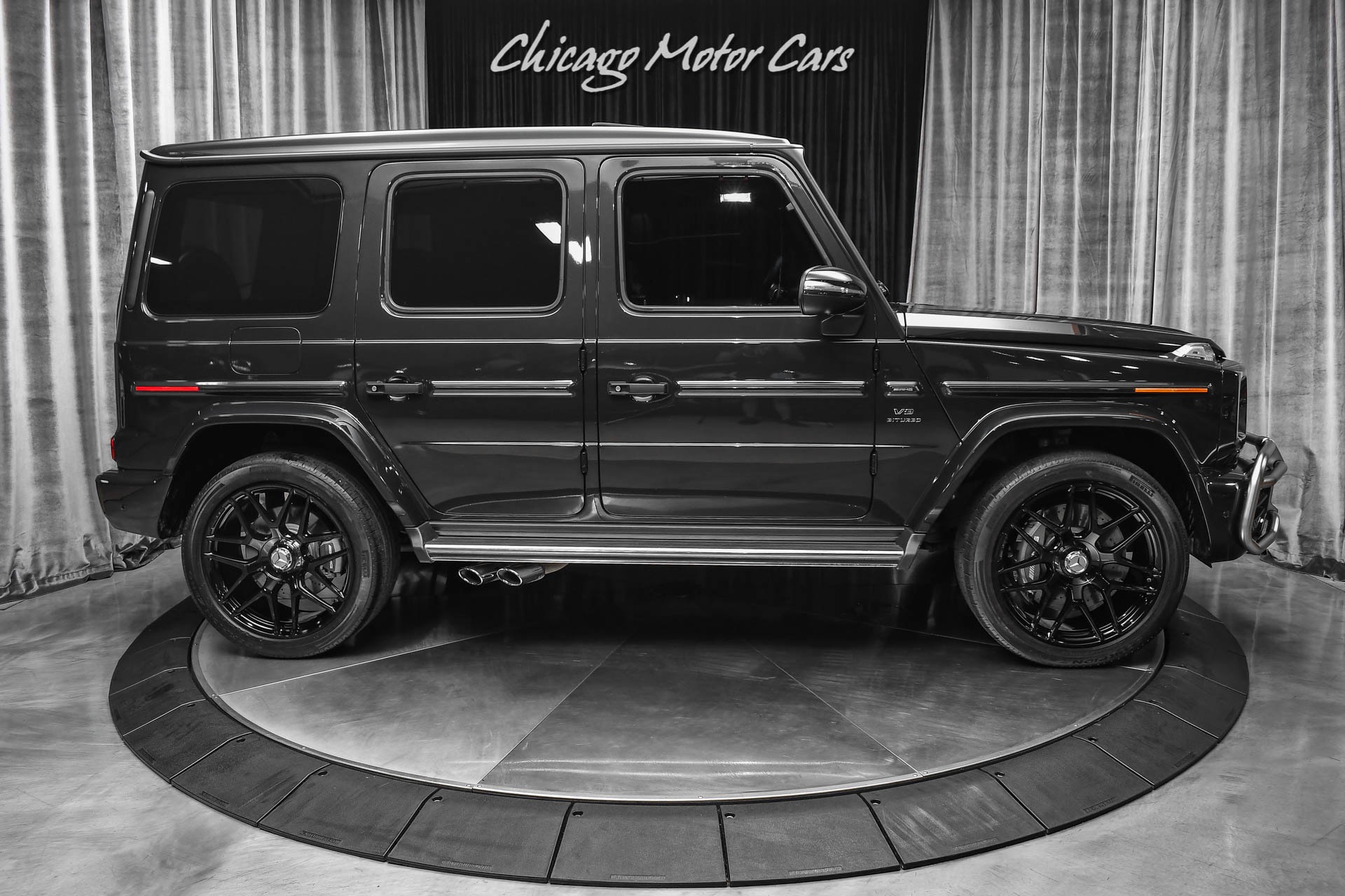 Used-2020-Mercedes-Benz-G63-AMG-4MATIC-Exclusive-Interior-Package-Rare-Platinum-Black-Metallic-Loaded