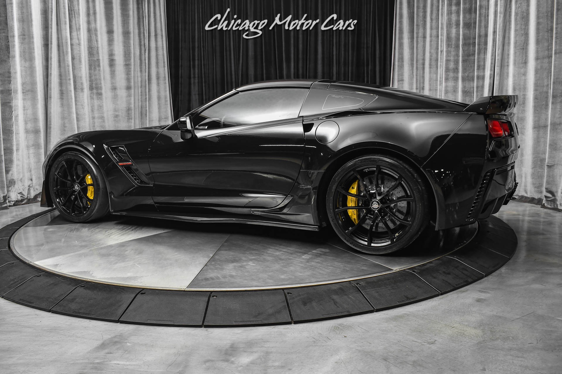 Used-2019-Chevrolet-Corvette-Grand-Sport-2LT-RARE-Z07-PKG-CORSA-EXHAUST