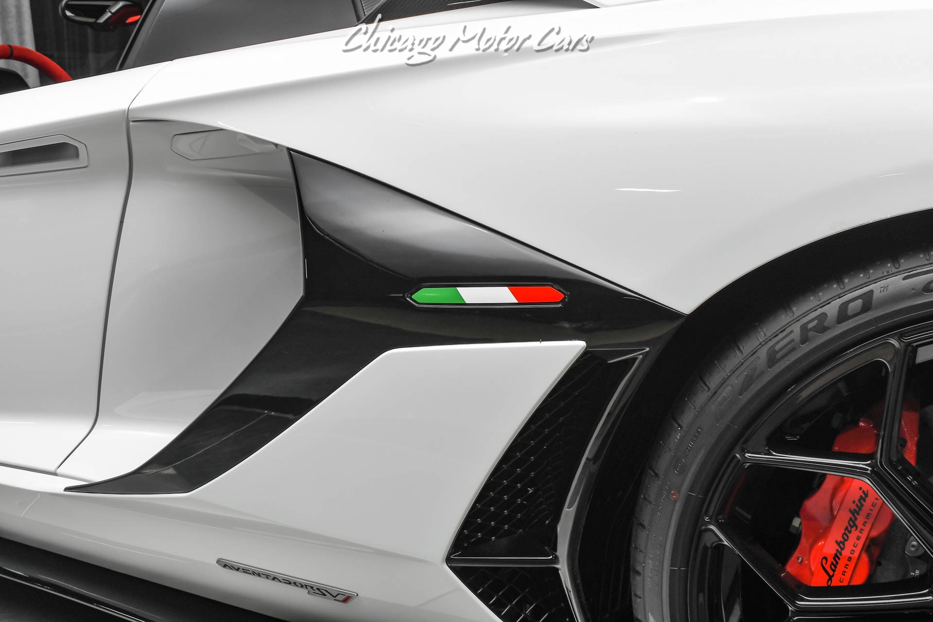 Used-2021-Lamborghini-Aventador-SVJ-Roadster-RARE-AD-PERSONAM-INTERIOR---EXTERIOR-ONLY-1500-MILES-LOADED