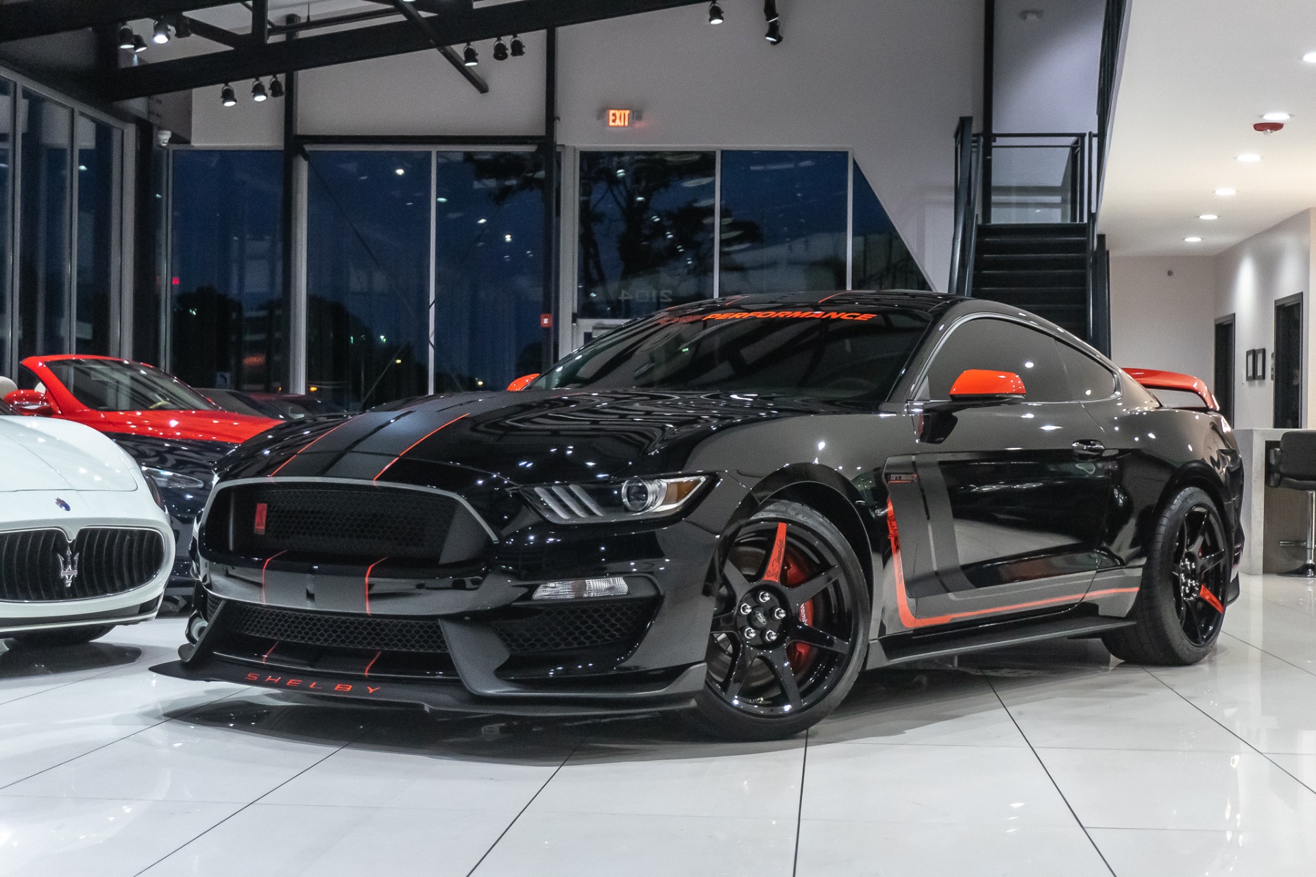 Used-2020-Ford-Mustang-Shelby-GT350R-6-SPEED-Only-1280-Miles-Tech-Pack-Cosmetic-Upgrades