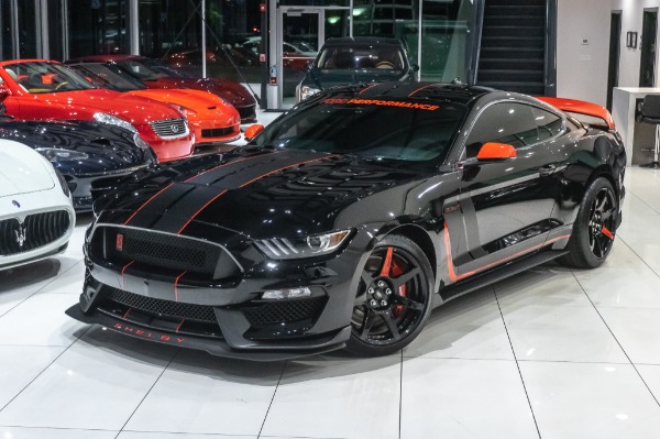 Used 2020 Ford Mustang Shelby GT350R 6-SPEED Only 1280 Miles! Tech Pack! Cosmetic Upgrades! for sale Sold at Chicago Motor Cars in West Chicago IL 60185 3