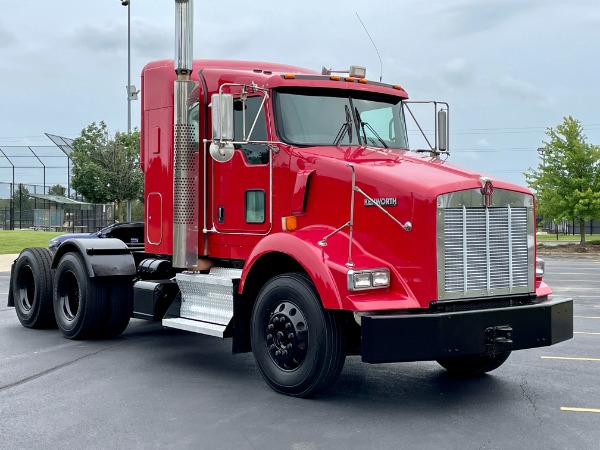 Used 2011 Kenworth T800 Sleeper Cab - CAT C13 - 10 Speed - 44K REARS - DOUBLE LOCKERS for sale Sold at Chicago Motor Cars in West Chicago IL 60185 3