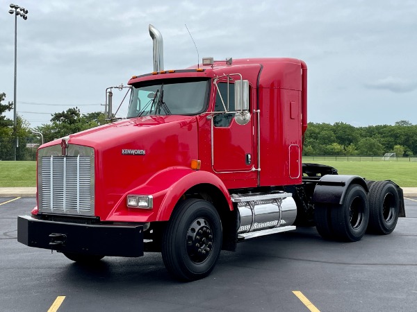 Used 2011 Kenworth T800 Sleeper Cab - CAT C13 - 10 Speed - 44K REARS - DOUBLE LOCKERS for sale Sold at Chicago Motor Cars in West Chicago IL 60185 1