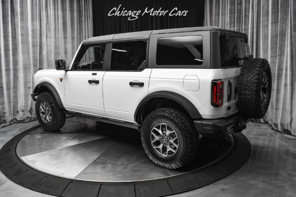 Used 2021 Ford Bronco BADLANDS Edition 4x4 Loaded! 10 - Speed Auto BRANDNEW for sale Sold at Chicago Motor Cars in West Chicago IL 60185 3