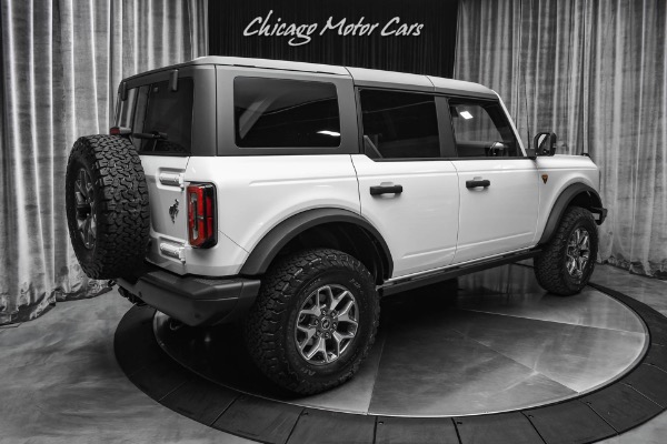 Used 2021 Ford Bronco BADLANDS Edition 4x4 Loaded! 10 - Speed Auto BRANDNEW for sale Sold at Chicago Motor Cars in West Chicago IL 60185 5