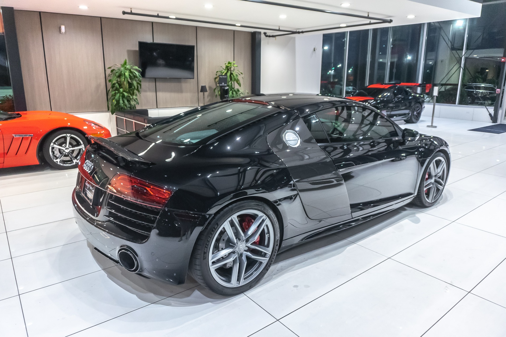 Used-2014-Audi-R8-52L-V10-quattro-BLACK-OPTIC-PKGCARBON-FIBER-SIGMA-