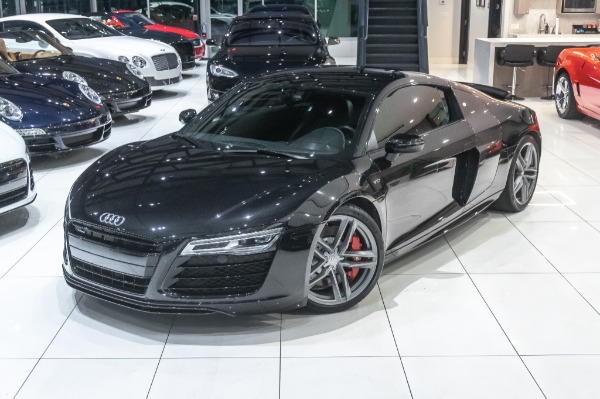 Used 2014 Audi R8 5.2L V10 quattro BLACK OPTIC PKG+CARBON FIBER SIGMA ! for sale Sold at Chicago Motor Cars in West Chicago IL 60185 3