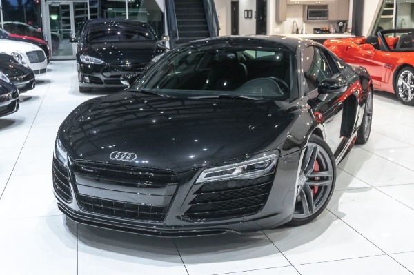 Used 2014 Audi R8 5.2L V10 quattro BLACK OPTIC PKG+CARBON FIBER SIGMA ! for sale Sold at Chicago Motor Cars in West Chicago IL 60185 4
