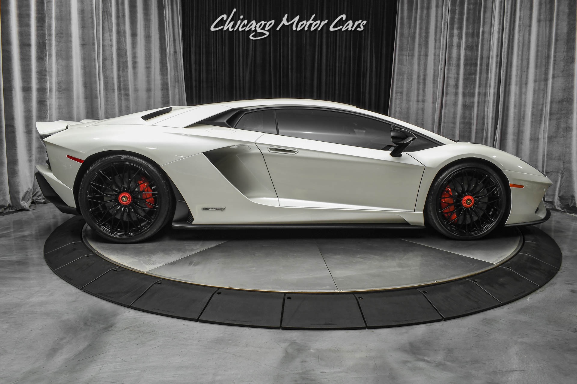 Used-2017-Lamborghini-Aventador-S-LP740-4-S-Coupe-Original-MSRP-503k-LOADED-Serviced-Balloon-White