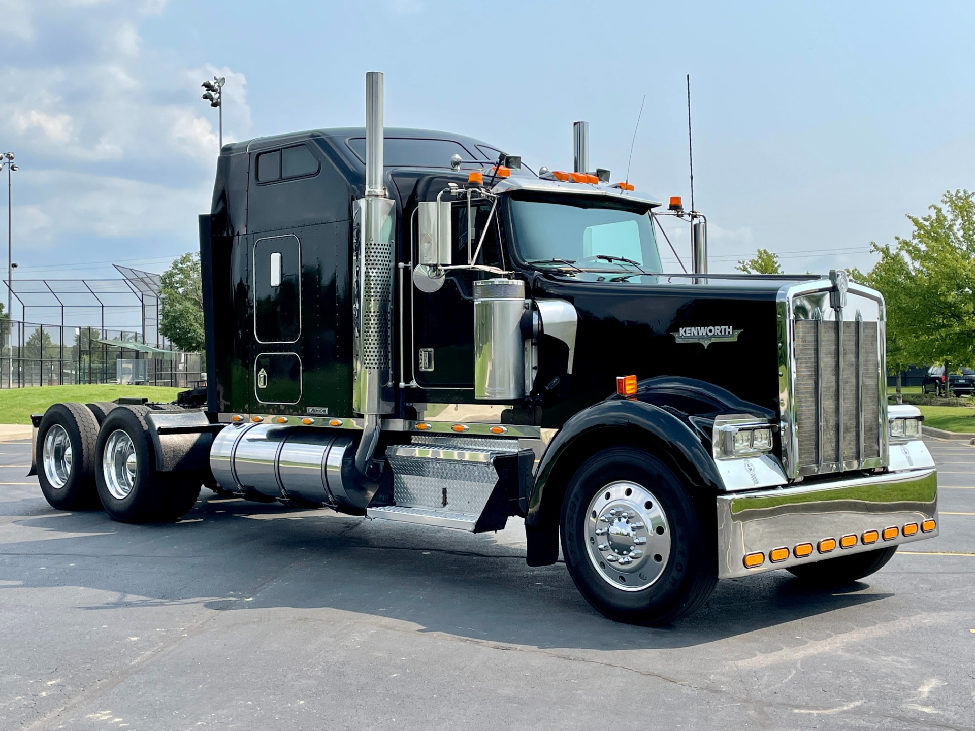 Used-1996-Kenworth-W900-L-Sleeper-Cab---Detroit-Diesel---RECENT-OVERHAUL