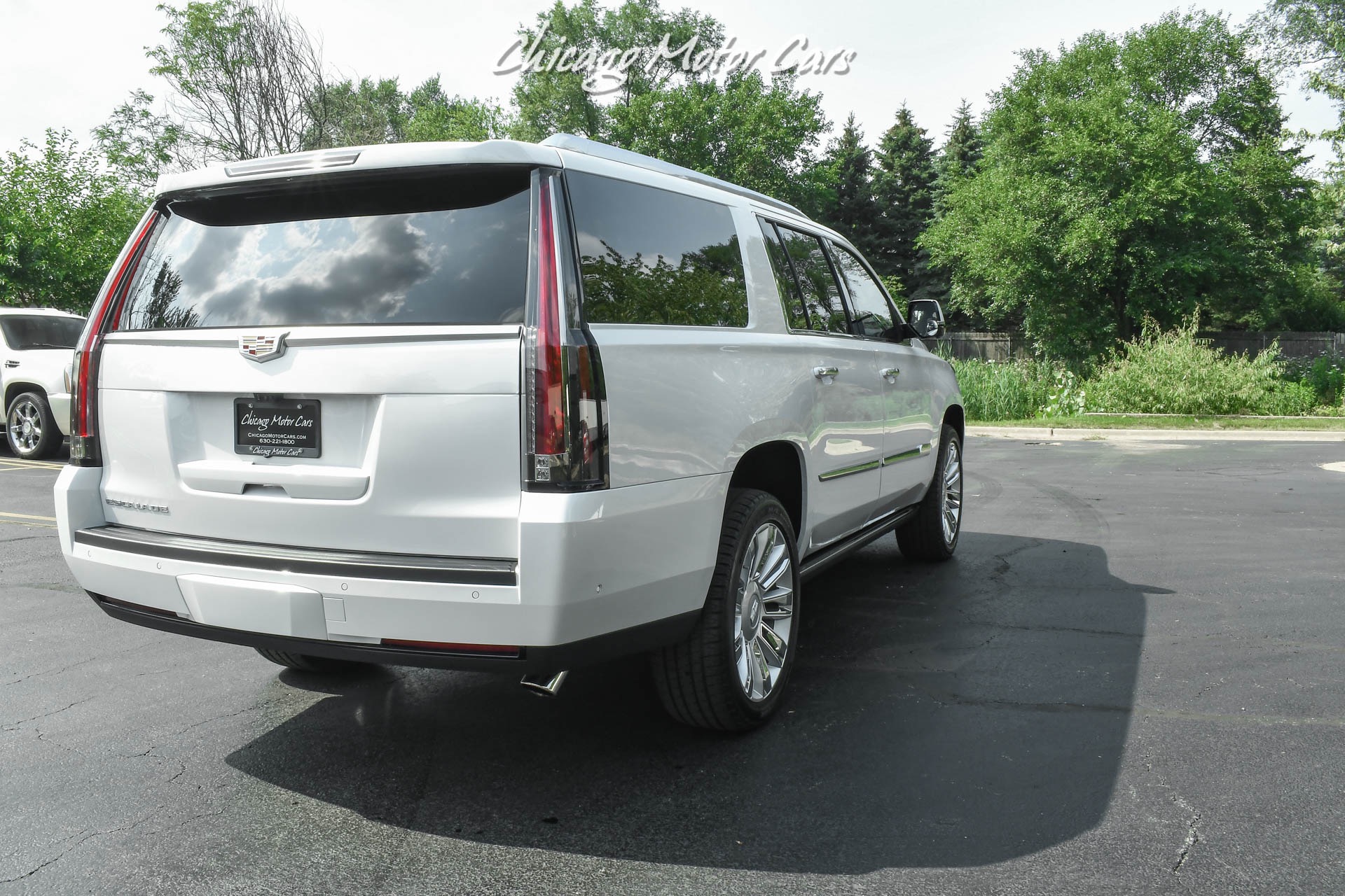 Used-2019-Cadillac-Escalade-ESV-Platinum-ONLY-4100-Miles-VIRTUALLY-BRAND-NEW