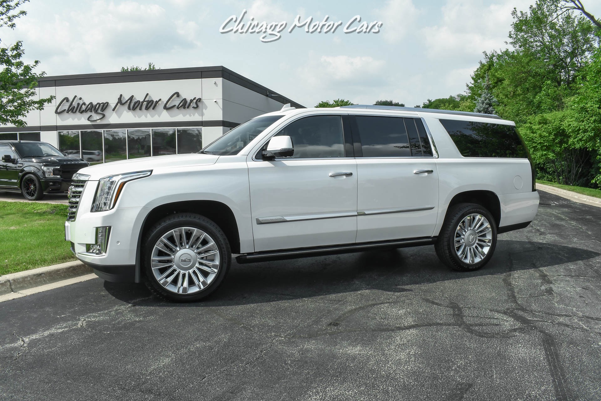 Used-2019-Cadillac-Escalade-ESV-Platinum-ONLY-4100-Miles-VIRTUALLY-BRAND-NEW