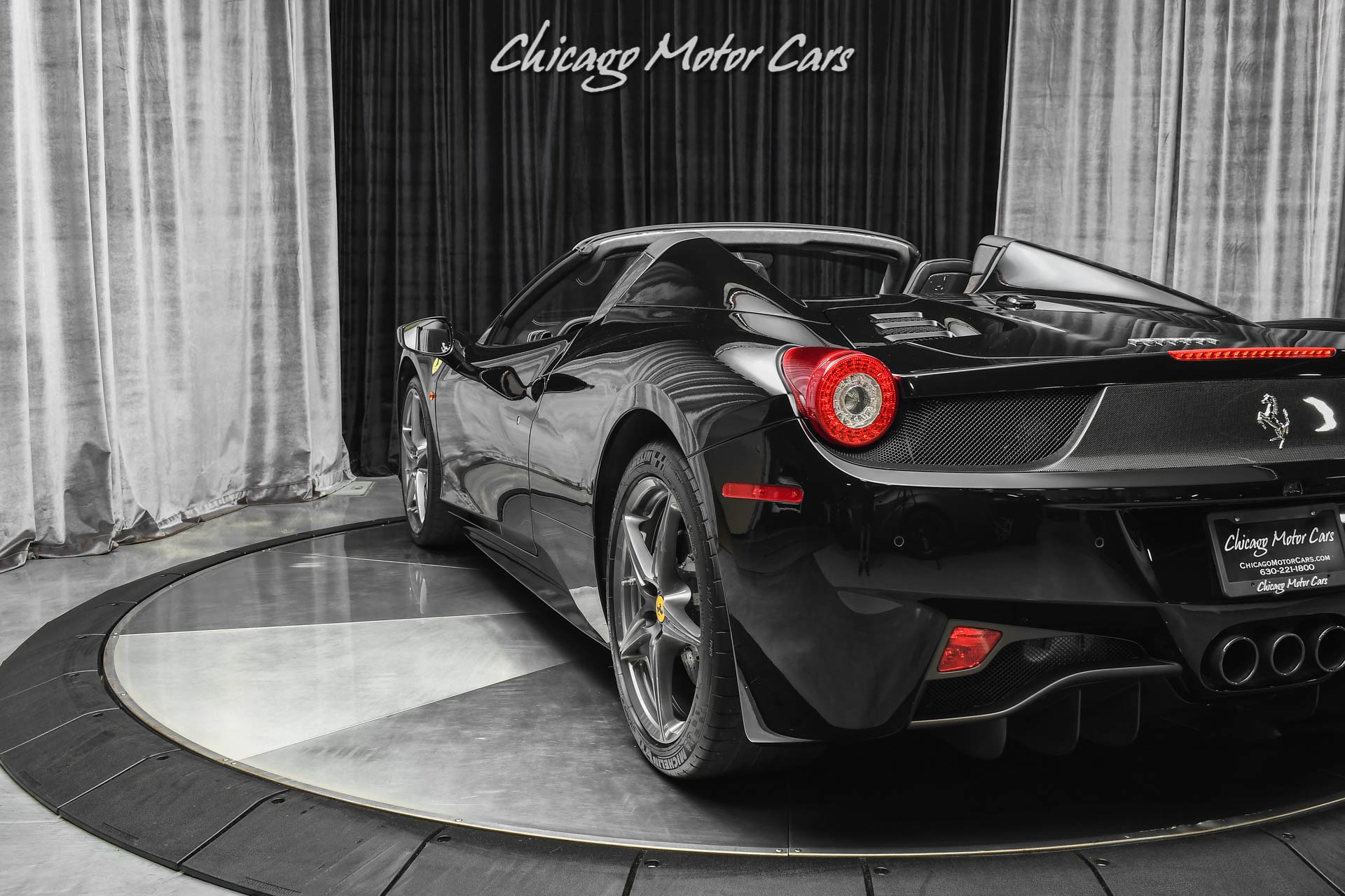 Used-2012-Ferrari-458-Spider-Convertible-ONLY-9K-MILES-CARBON-FIBER-RACING-PACKAGE