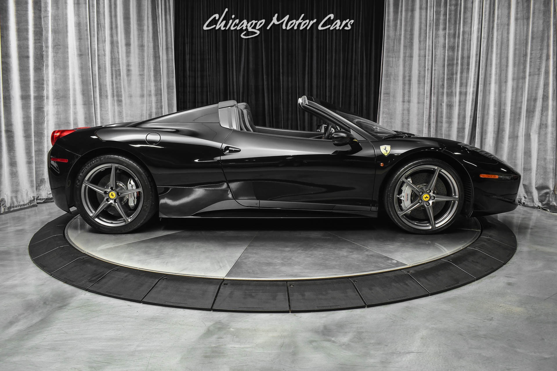 Used-2012-Ferrari-458-Spider-Convertible-ONLY-9K-MILES-CARBON-FIBER-RACING-PACKAGE