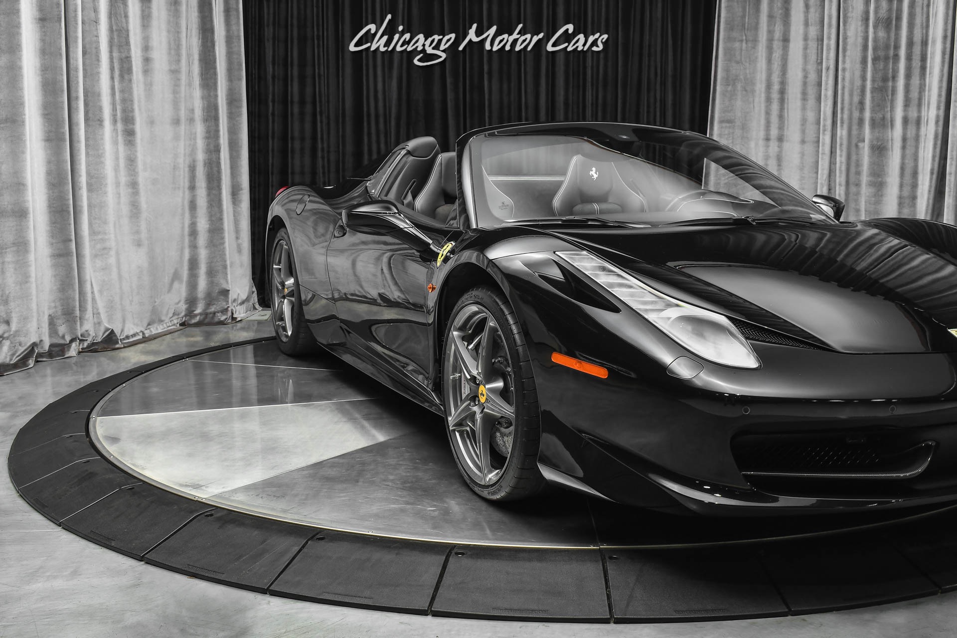 Used-2012-Ferrari-458-Spider-Convertible-ONLY-9K-MILES-CARBON-FIBER-RACING-PACKAGE