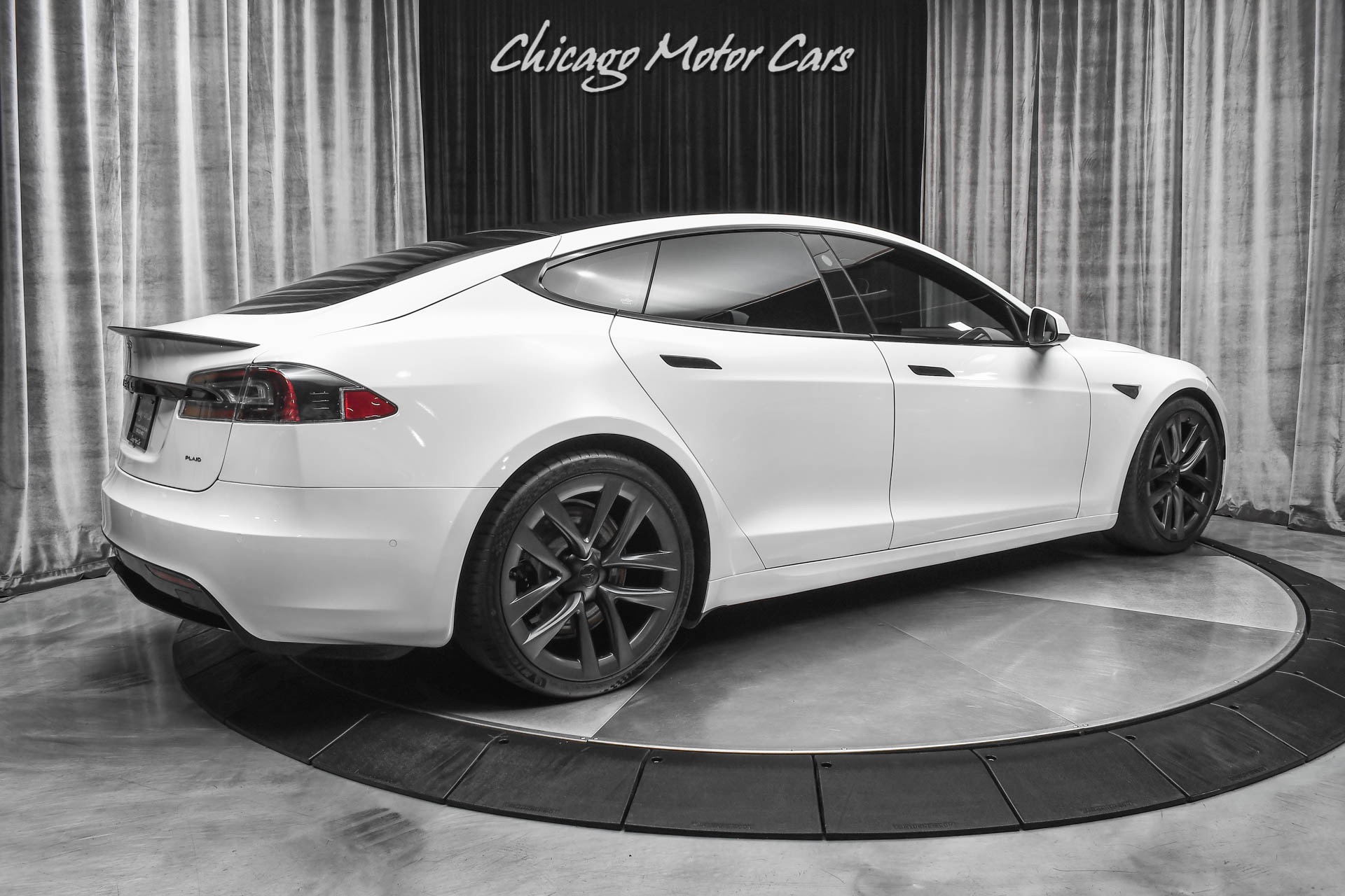 Used-2021-Tesla-Model-S-Plaid-Sedan-AutoPilot-LOW-Miles-Worlds-Quickest-Production-Sedan