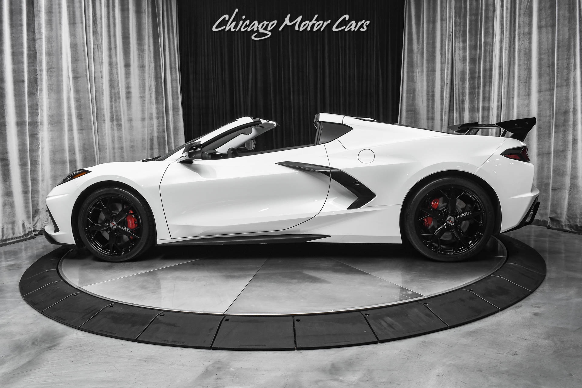 Used-2020-Chevrolet-Corvette-Stingray-3LT-Z51-LOADED-575-MILES-CARBON-FIBER-COMPETITION-SEATS