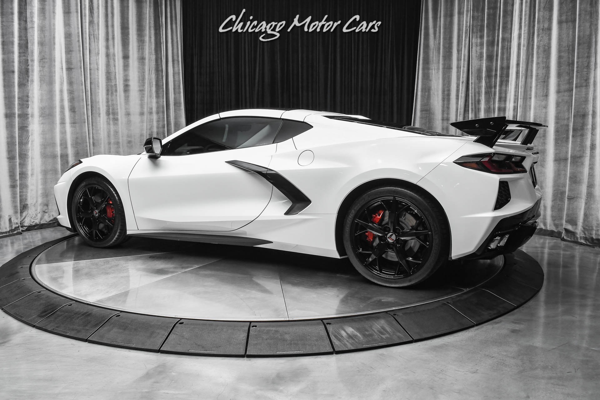 Used-2020-Chevrolet-Corvette-Stingray-3LT-Z51-LOADED-575-MILES-CARBON-FIBER-COMPETITION-SEATS