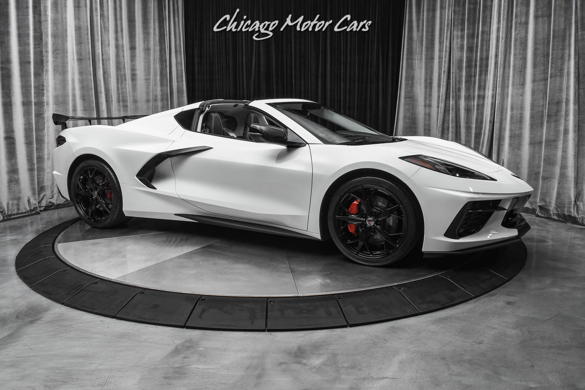 Used-2020-Chevrolet-Corvette-Stingray-3LT-Z51-LOADED-575-MILES-CARBON-FIBER-COMPETITION-SEATS