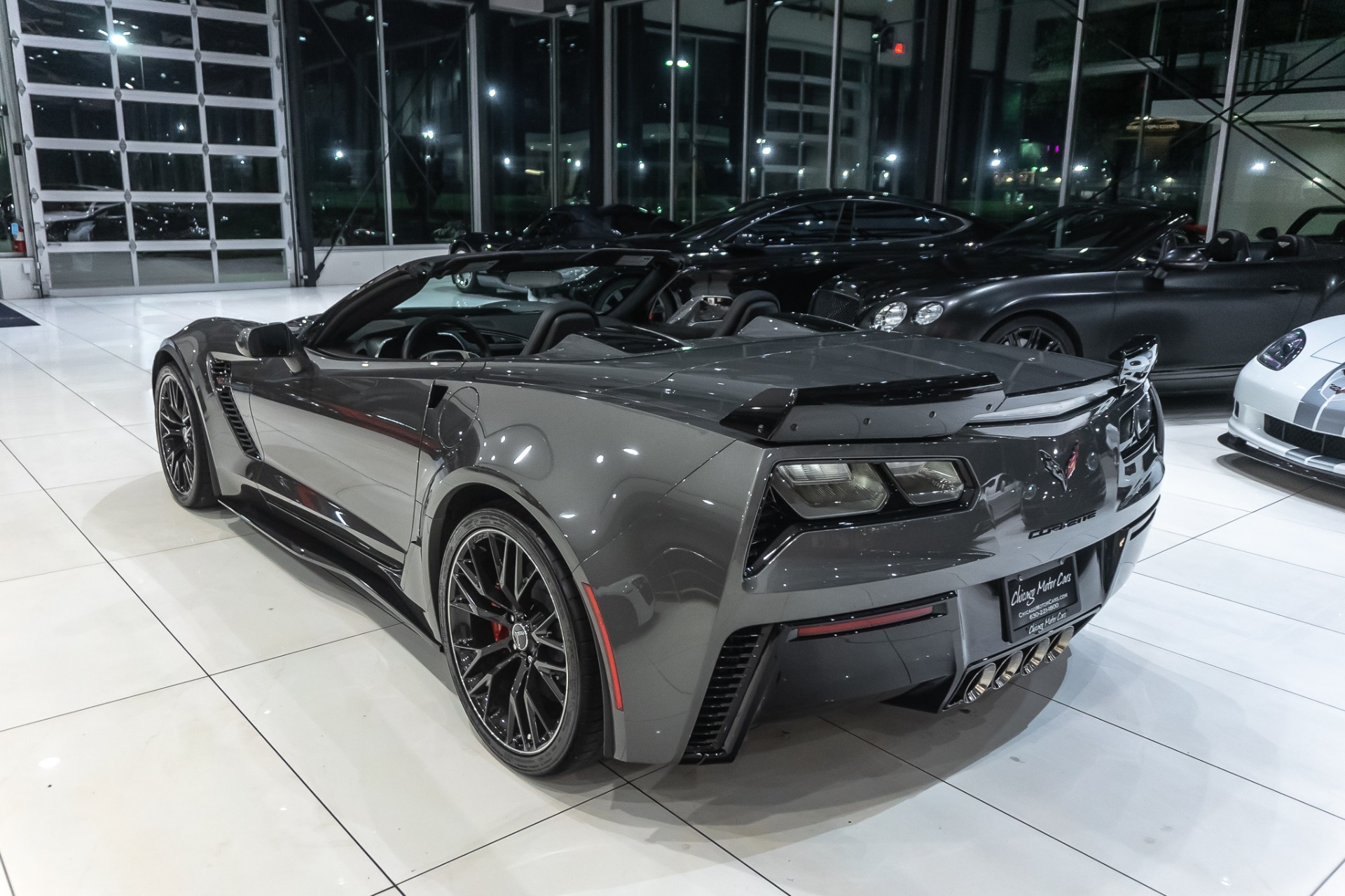 Used-2016-Chevrolet-Corvette-Z06-3LZ-Convertible-7-Speed-Manual-wCarbon-Fiber-Pkg