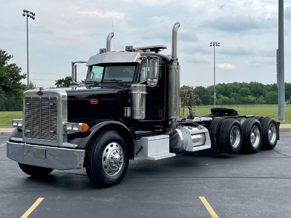 Used 2007 Peterbilt 379 Tri-Axle Day Cab - CAT DIESEL - 450 HP - 13 Speed Manual - 40K Rears for sale Sold at Chicago Motor Cars in West Chicago IL 60185 1